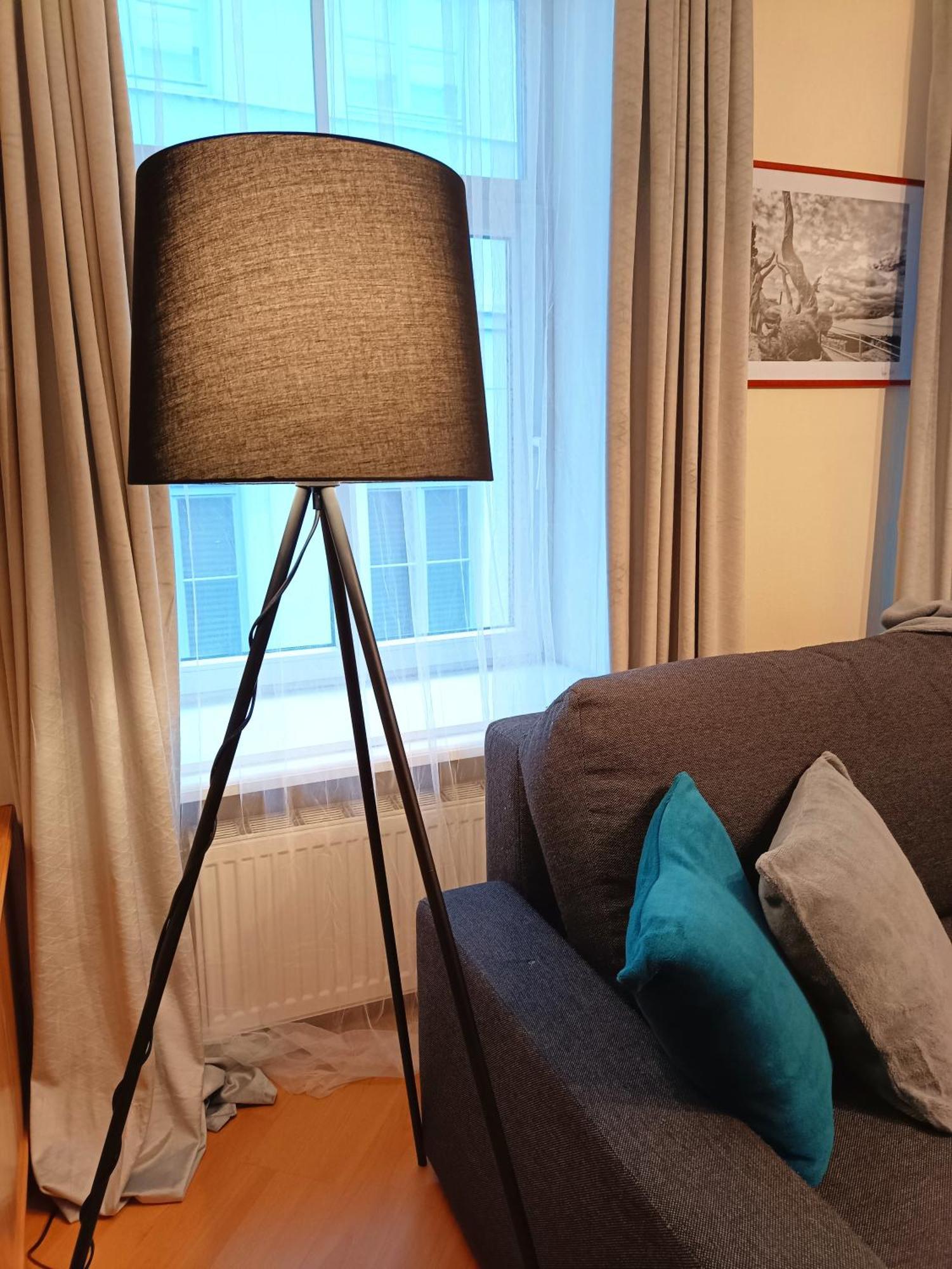 Two Bedroom In Old Town, Up To 6 Guests Апартаменти Рига